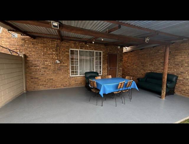 2 BEDROOM DUPLEX FOR SALE IN MONTANA TUINE